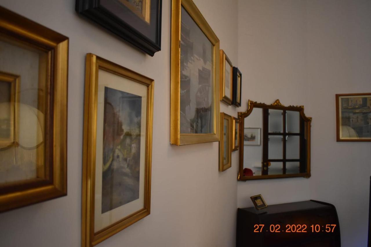 CASA VACANZE A casa di Maria Napoli Esterno foto